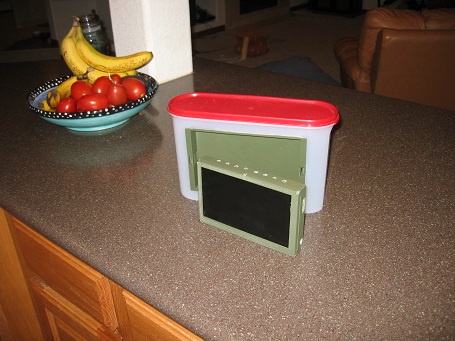 Smart Tupperware Removable Display